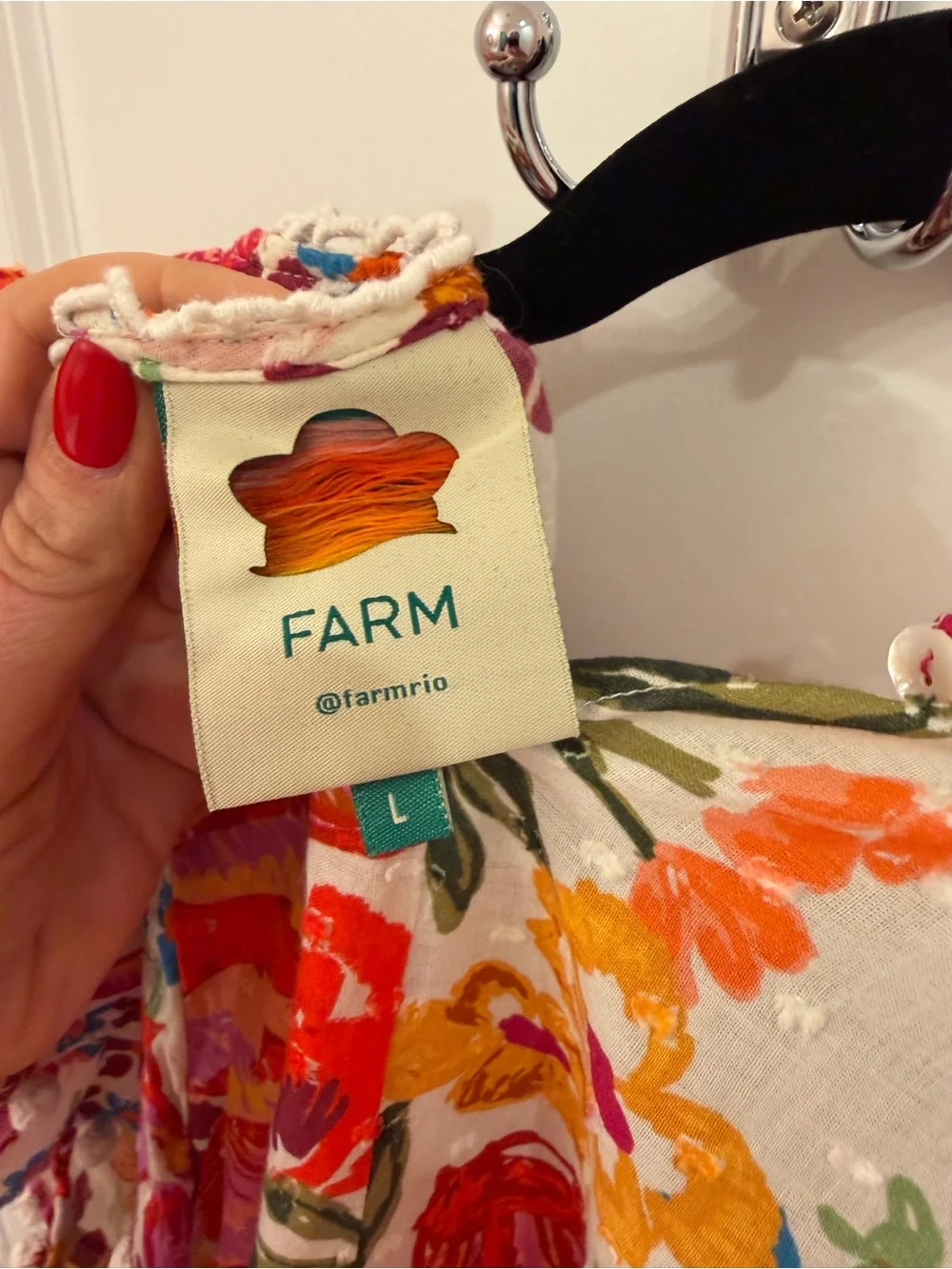 FARM RIO Spring Bananas pintuck blouse with vibrant floral print size Large - Picture 8 of 8